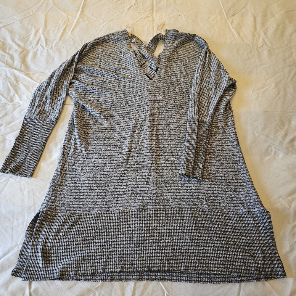 BKE Striped Gray Knit Top